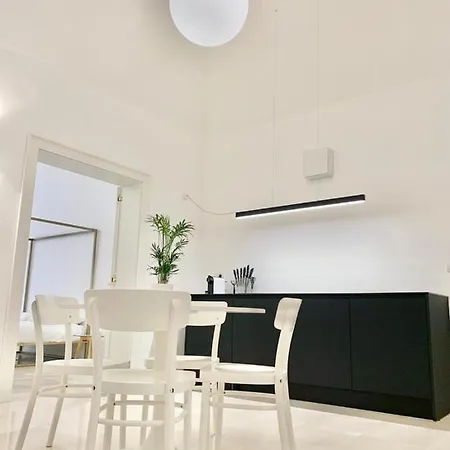 Apartment Federiciano White House - Center *