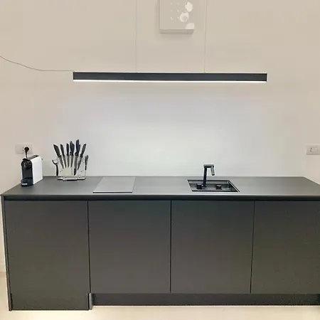 Federiciano White House - Center *