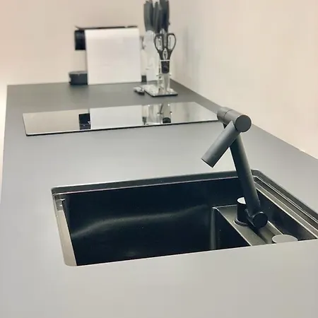 Federiciano White House - Center Апартаменты