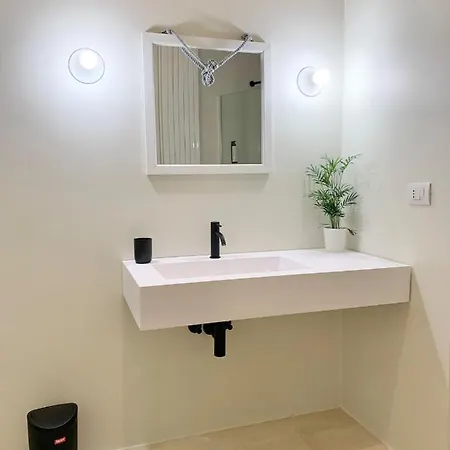 Апартаменты Federiciano White House - Center Бари